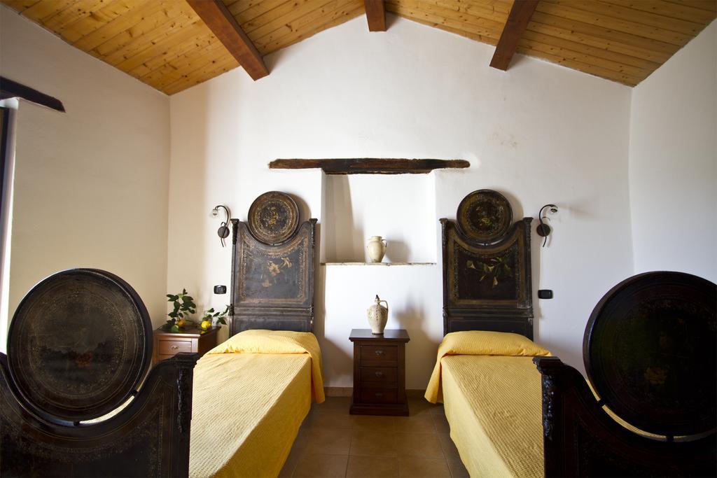 B & B Stillachiara Badolato Marina Exterior photo